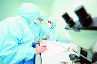 从拜耳备受争议的收购计划，看全球制药巨头的转型方式