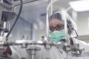 药品注册受理工作调整：12月1日起，凡由总局审评审批的注册申请均由总局受理